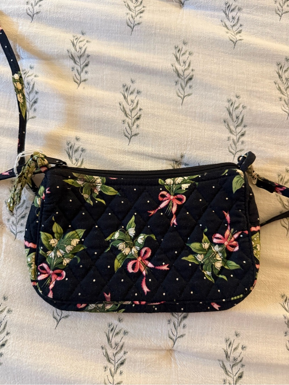 Vera Bradley Crossbody with Pink Bow & Green Floral New Hope print